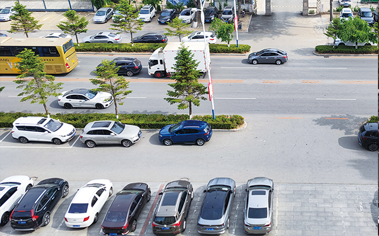 機(jī)動(dòng)車拍賣(mài)